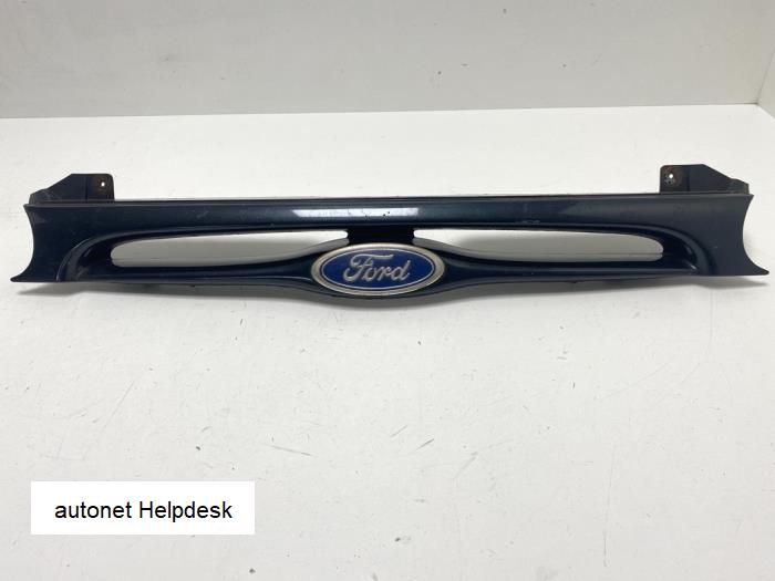 Begagnade Grill Ford Mondeo I 1.8i 16V (U9) Pris på förfrågan erbjuds av DEMO Autonet Ves-1