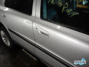 Volvo S60 I 2.0 T 20V Vehículo de desguace (2004, Plateado)