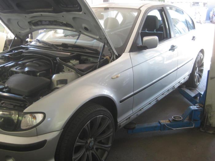 Bmw 3 Serie E464 316i 16v Schrott Baujahr 2003 Farbe Grau