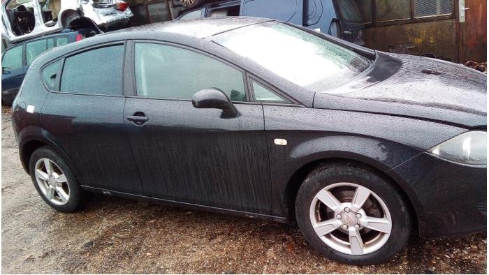 Seat Leon 1.6 Épave (2007, Noir)