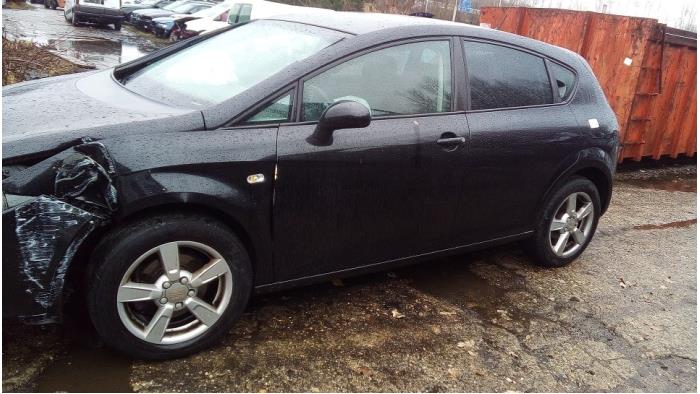 Seat Leon 1.6 Épave (2007, Noir)