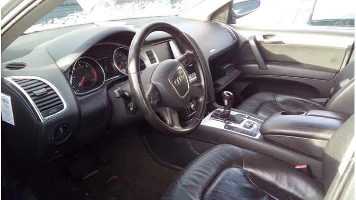 Audi Q7 3.0 TDI V6 24V Épave (2006, Gris argenté)