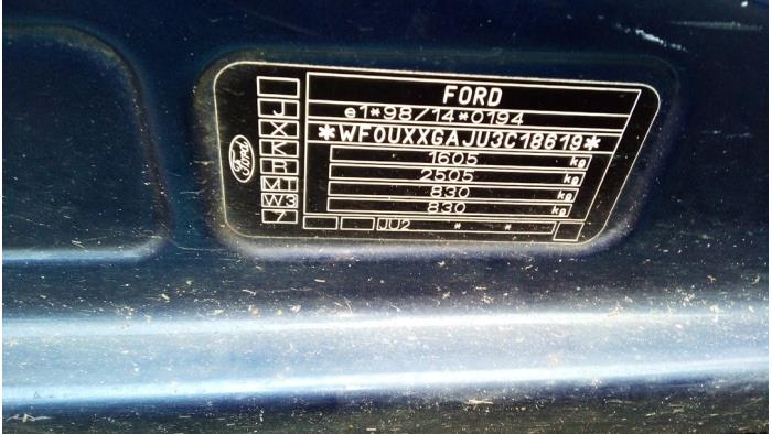 Ford Fusion 1.4 16V Samochód złomowany (2003, Niebieski)