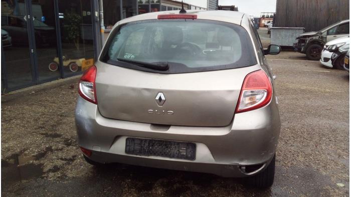 Renault Clio III 1.2 16V 75 Samochód złomowany (2011, Brazowy)
