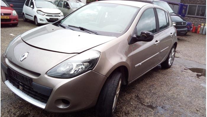 Renault Clio III 1.2 16V 75 Samochód złomowany (2011, Brazowy)