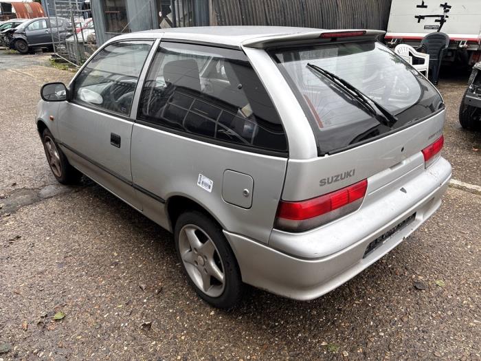Suzuki Swift 1.3 Salvage vehicle (2000, Gray)