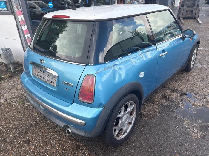 Mini Mini One/Cooper 1.6 16V Cooper Skrotfordon (2004, BLAUW)