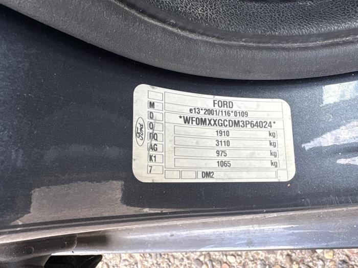 Ford Focus C-Max 1.8 16V Skrotfordon (2004, GRIJS)