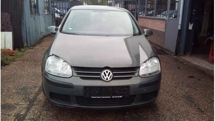 Volkswagen Golf V 1.6 FSI 16V Salvage vehicle (2005, Green)