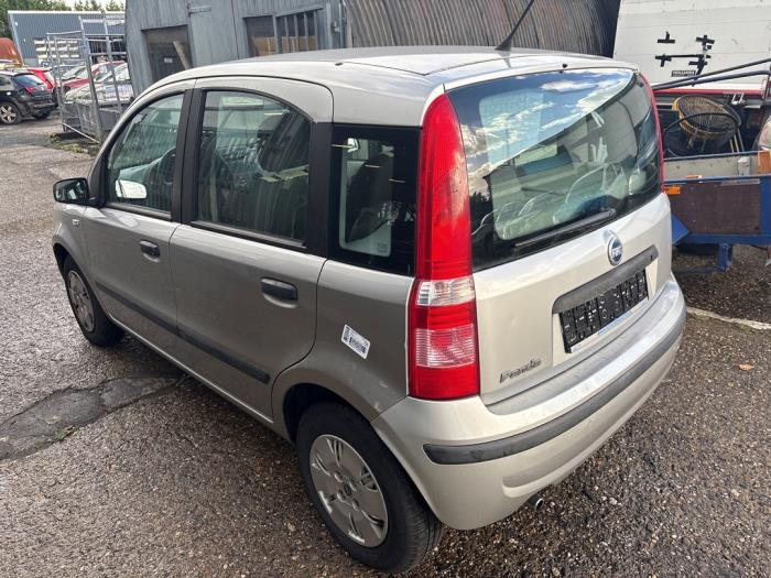 Fiat Panda 1.2 Fire Samochód złomowany (2005, Szary)