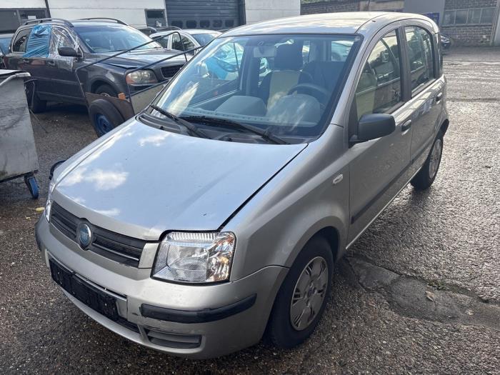 Fiat Panda 1.2 Fire Samochód złomowany (2005, Szary)