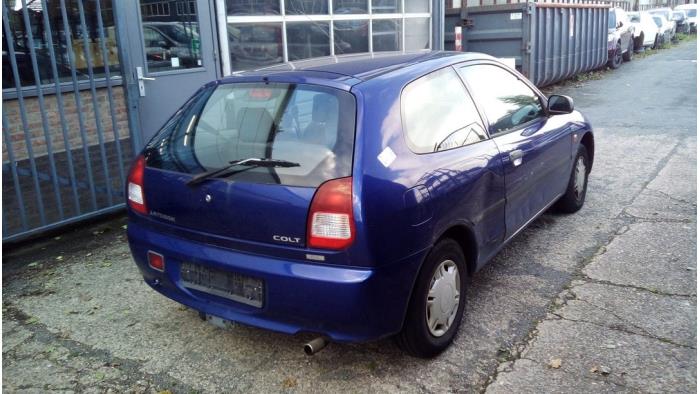 Mitsubishi Colt 1.3 GL,GLX 12V Vehículo de desguace (1999, Azul)