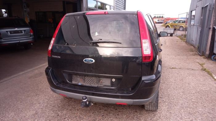 Ford Fusion 1.4 16V Samochód złomowany (2007, Czarny)