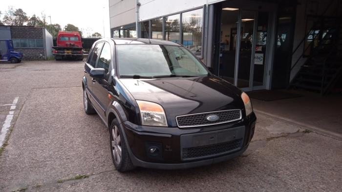 Ford Fusion 1.4 16V Samochód złomowany (2007, Czarny)