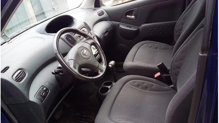 Toyota Yaris Verso 1.3 16V Salvage vehicle (2003, Blue)