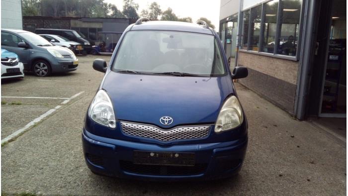 Toyota Yaris Verso 1.3 16V Salvage vehicle (2003, Blue)