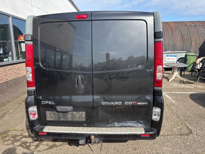 Opel Vivaro 2.0 CDTI Vehículo de desguace (2012, Negro)