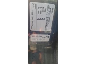 Opel Vivaro 2.0 CDTI Vehículo de desguace (2012, Negro)