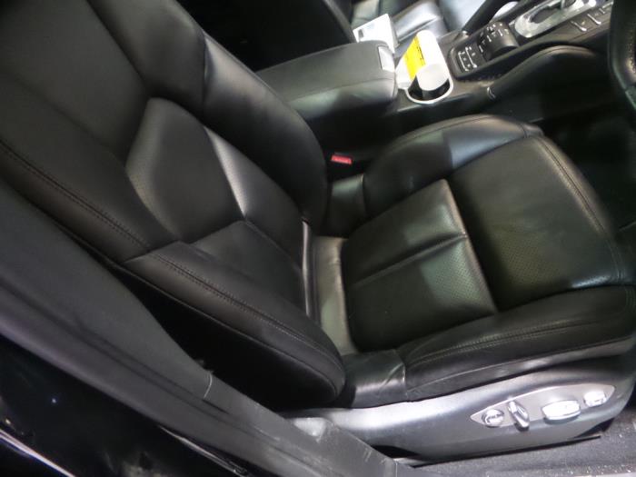 Porsche Cayenne II 3.0 D V6 24V Épave (2012, Noir)