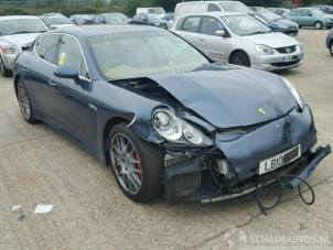 Porsche Panamera 4.8 V8 32V Turbo Épave (2011, Bleu)