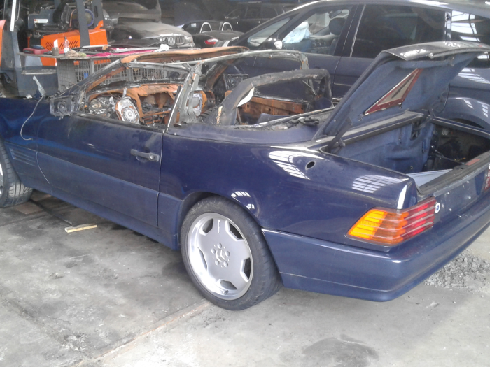 Mercedes SL 5.0 500 SL 32V Salvage vehicle (1991, Blue)