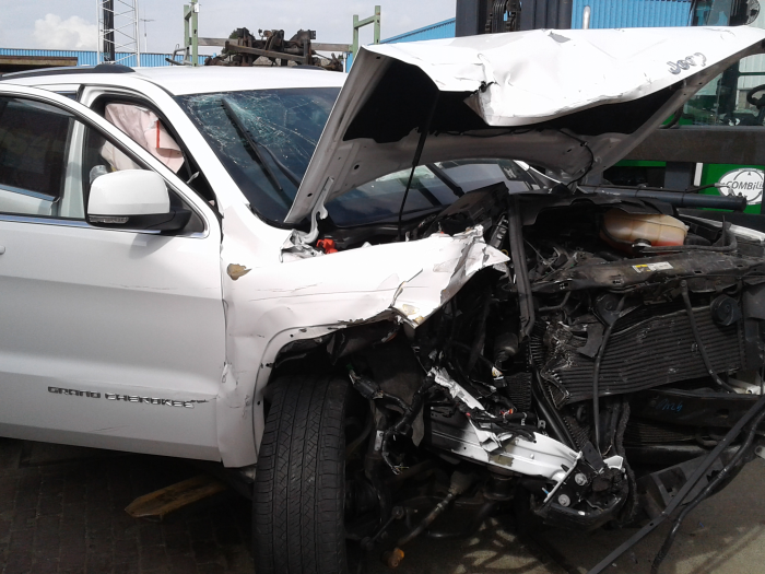Jeep Grand Cherokee 3.0 CRD V6 24V Vehículo de desguace (2014, Blanco)