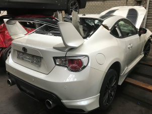 Toyota GT 86 2.0 16V Épave (2014, Blanc)