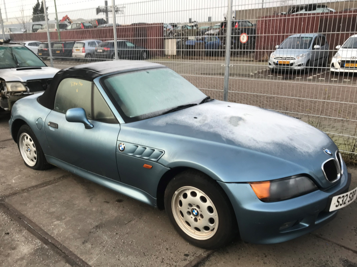 BMW Z3 Roadster 1.9 16V Salvage vehicle (1999, Blue)