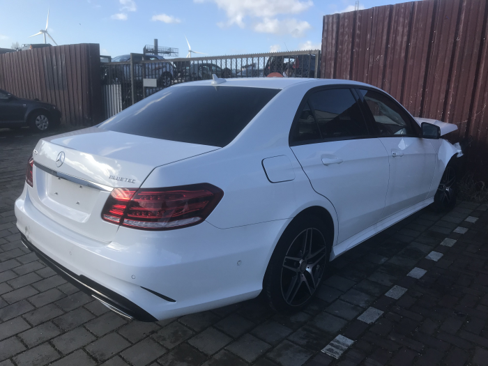 Mercedes E E-220 CDI 16V BlueEfficiency,BlueTEC Épave (2015, Blanc)