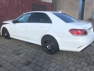 Mercedes E E-220 CDI 16V BlueEfficiency,BlueTEC Épave (2015, Blanc)