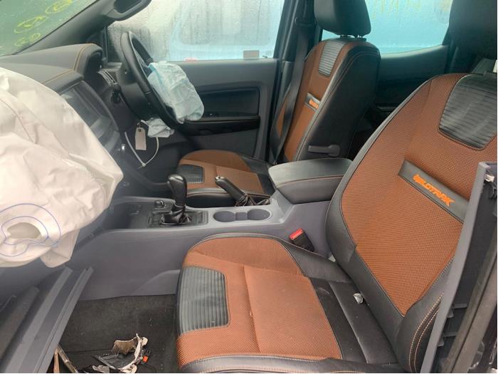 Ford Ranger 3.2 TDCi 20V 4x4 Épave (2018, Gris)