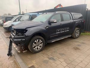 Ford Ranger 3.2 TDCi 20V 4x4 Épave (2018, Gris)