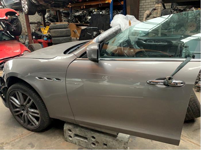 Maserati Ghibli Salvage vehicle (2015, Silver)