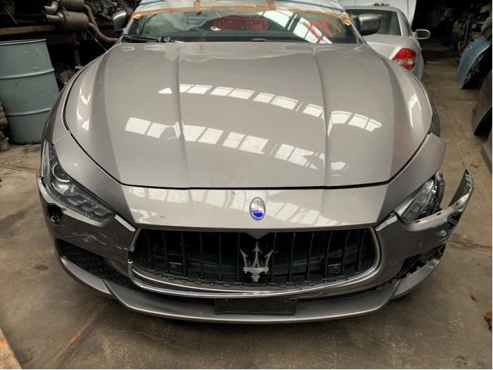 Maserati Ghibli Schrottauto (2015, Silber)