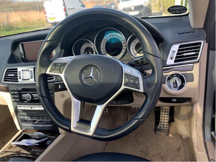 Mercedes E E-350 CDI, d BlueTEC 3.0 V6 24V Samochód złomowany (2014, Srebrny)