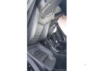 Opel Insignia Sports Tourer Mk.I 2.8 V6 Turbo Ecotec 24V 4x4 Épave (2015, Foncé, Bleu)