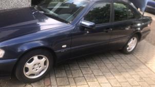 Mercedes C 1.8 C-180 16V Épave (2000, Bleu)
