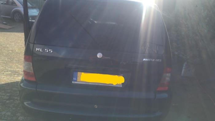 Mercedes ML I 55 AMG 5.4 V8 32V Skrotfordon (2000, METALLIC ZWART)