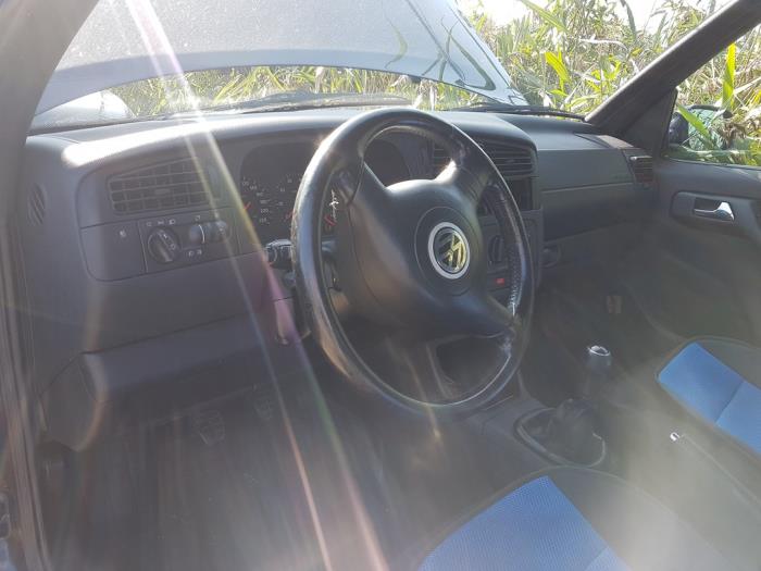 Volkswagen Golf III Cabrio Restyling 2.0 Vehículo de desguace (2001, Azul)
