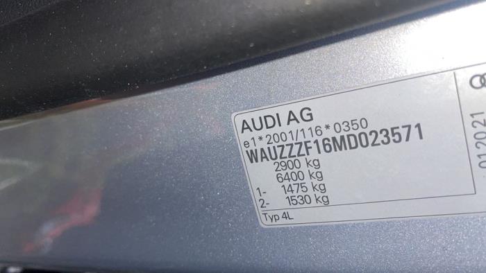 Audi Q8 3.0 V6 24V 50 TDI Mild Hybrid Quattro Schrottauto (2021, Hell, Grau)