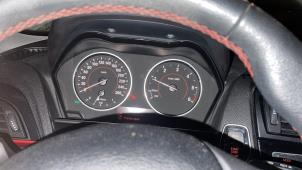 BMW 1 serie 118d 2.0 16V Épave (2011, Blanc)