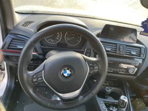 BMW 1 serie 118d 2.0 16V Épave (2011, Blanc)