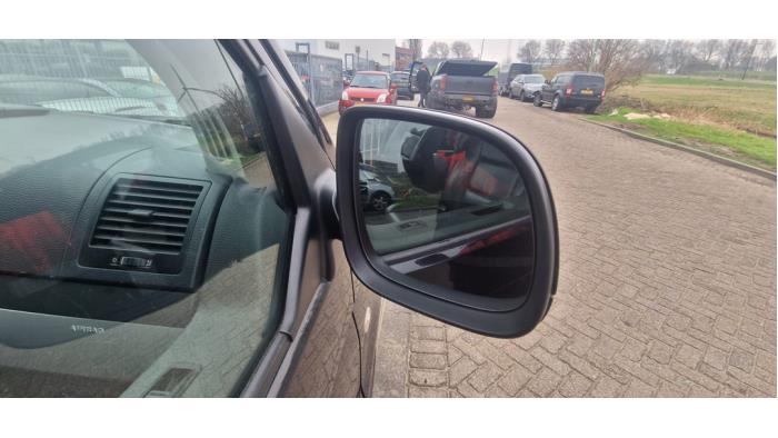 Volkswagen Multivan T5 2.0 BiTDI DRF Samochód złomowany (2012, Czarny)