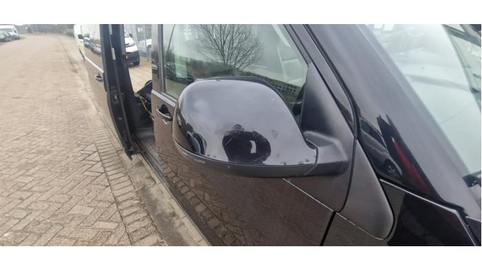 Volkswagen Multivan T5 2.0 BiTDI DRF Samochód złomowany (2012, Czarny)