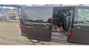 Volkswagen Multivan T5 2.0 BiTDI DRF Samochód złomowany (2012, Czarny)