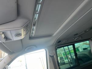 Volkswagen Multivan T5 2.0 BiTDI DRF Samochód złomowany (2012, Czarny)