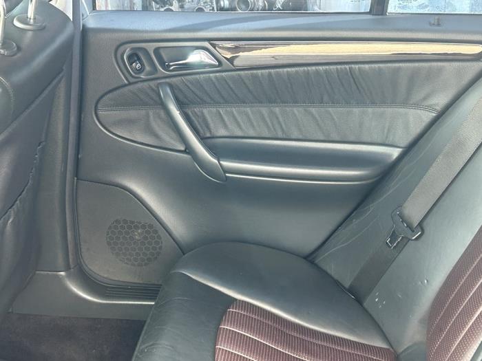 Mercedes C Combi AMG 3.2 C-32 AMG V6 18V Épave (2001, Noir)