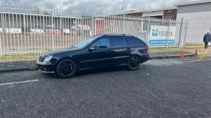Mercedes C Combi AMG 3.2 C-32 AMG V6 18V Épave (2001, Noir)