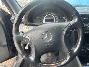Mercedes C Combi AMG 3.2 C-32 AMG V6 18V Épave (2001, Noir)