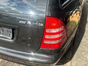 Mercedes C Combi AMG 3.2 C-32 AMG V6 18V Épave (2001, Noir)